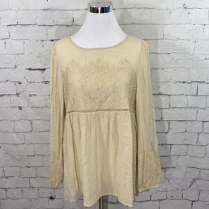 NWT Babydoll Crinkle Top w/ Lace Accents